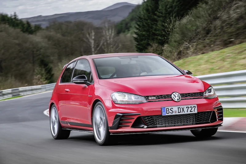 Volkswagen Golf GTI Clubsport S - 29.