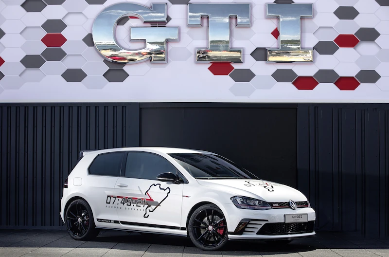 Volkswagen Golf GTI Clubsport S - 33.