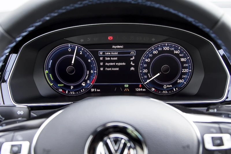 Passat GTE, technologia - 14.