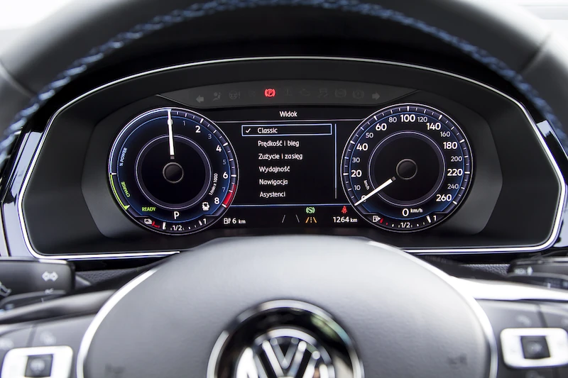 Passat GTE, technologia - 10.