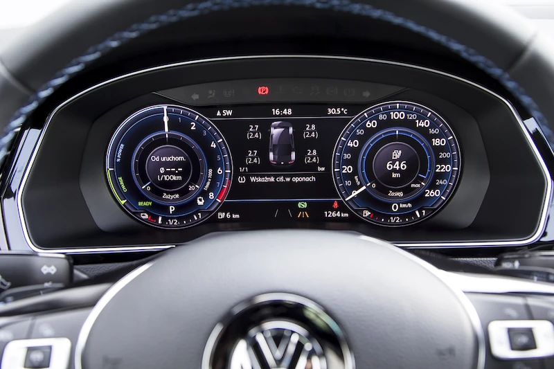 Passat GTE, technologia - 11.