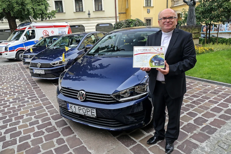 Rozpoczyna się licytacja Golfów, którymi papież Franciszek podróżował podczas Światowych Dni Młodzieży 1 - 7.