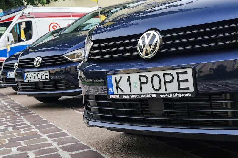 Rozpoczyna się licytacja Golfów, którymi papież Franciszek podróżował podczas Światowych Dni Młodzieży 6 - 5.