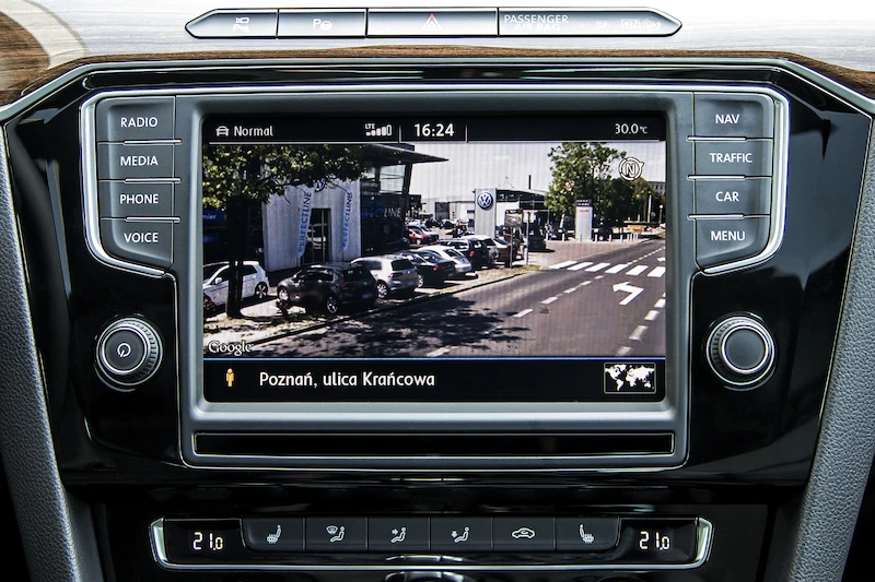 Volkswagen Car-Net - zaawansowany asystent kierowcy - 31.