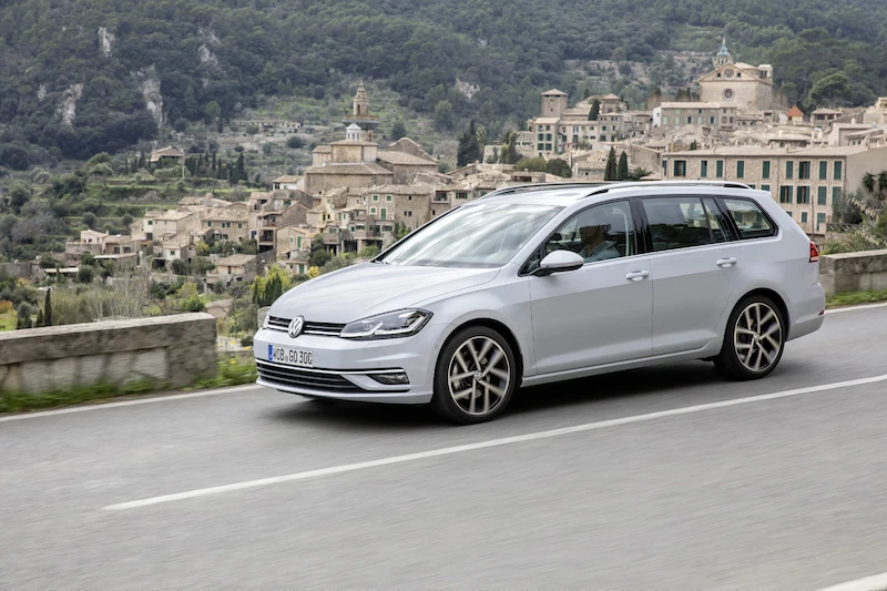Nowy Volkswagen Golf Variant Highline - 1.