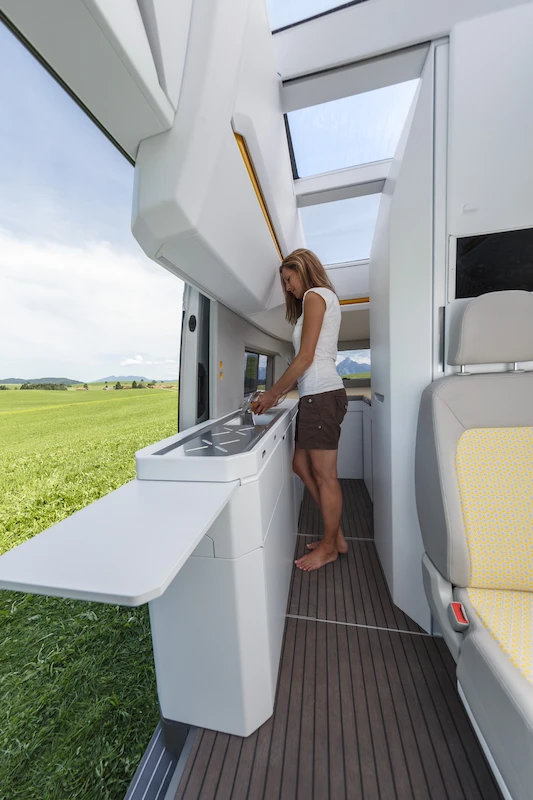 Volkswagen California XXL Concept - 7.