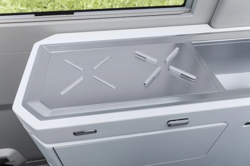 Volkswagen California XXL Concept - 8.