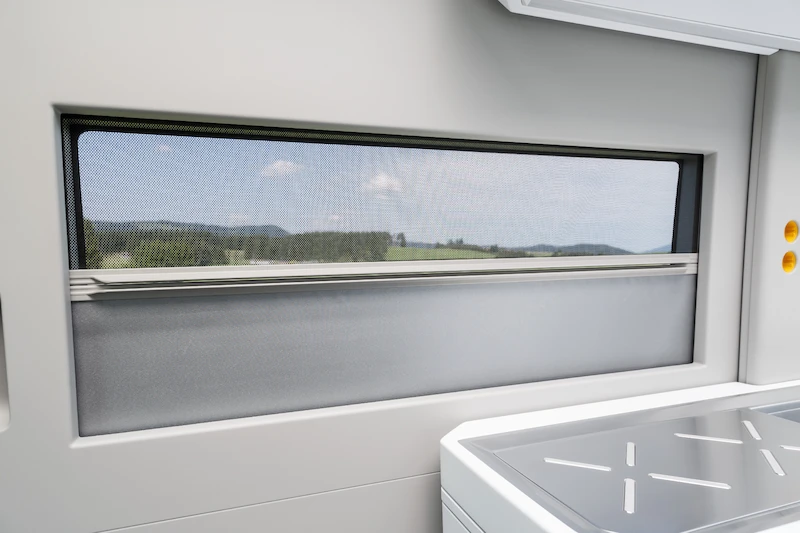 Volkswagen California XXL Concept - 10.