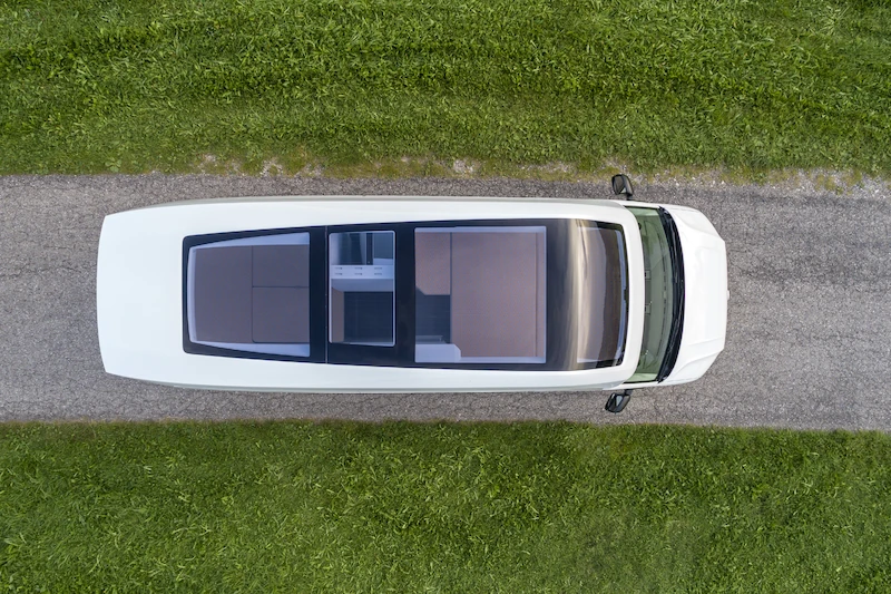 Volkswagen California XXL Concept - 18.