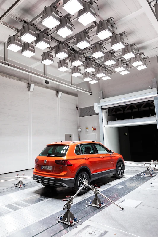 Volkswagen otwiera nowe centrum badań nad aerodynamiką i efektywnością pojazdów - 11.