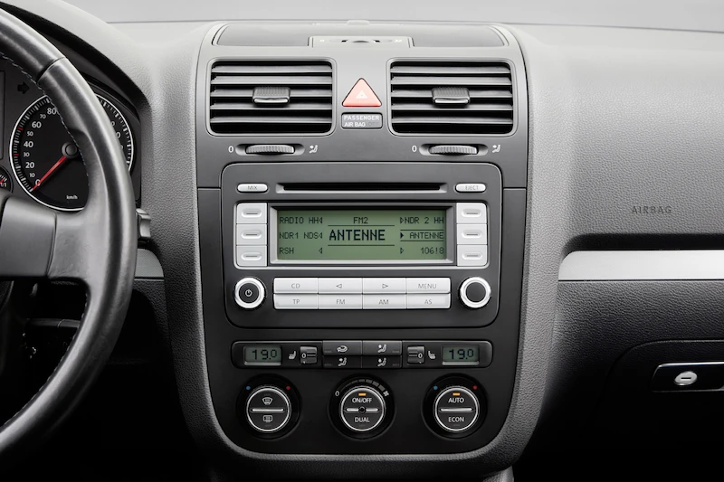 Systemy radiowe Golfa - 7.