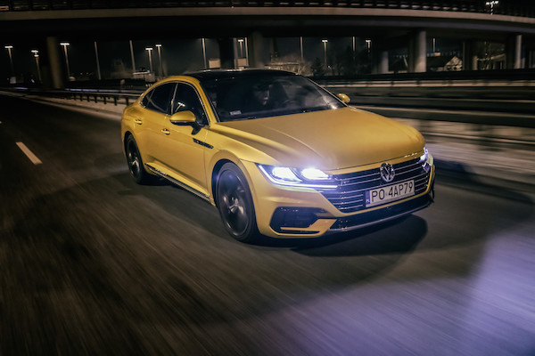 Nocne jazdy VW Home