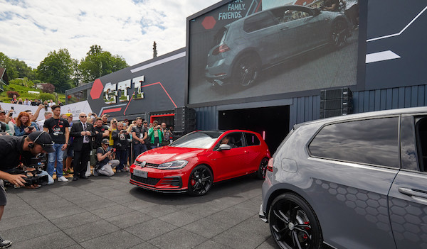 Volkswagen Golf GTI TCR concept