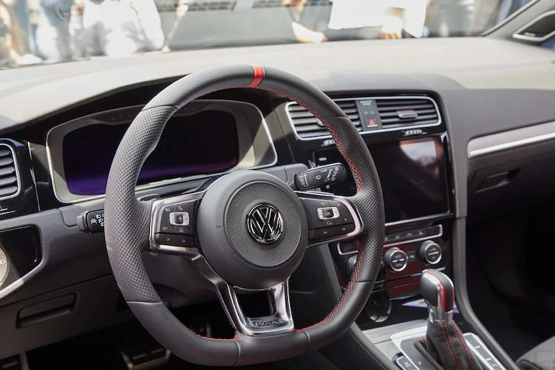 Volkswagen Golf GTI TCR concept - 3.