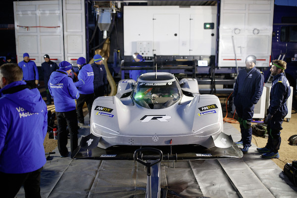 I.D R Pikes Peak bije rekord trasy