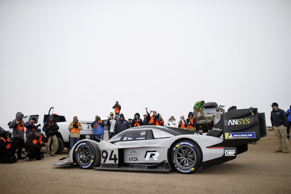 I.D R Pikes Peak bije rekord trasy