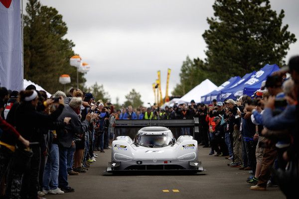 I.D R Pikes Peak bije rekord trasy