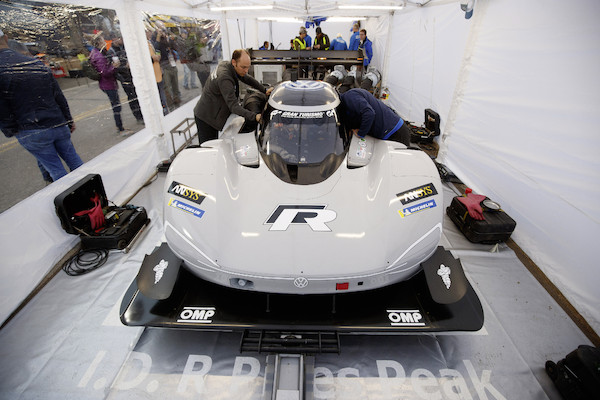 I.D R Pikes Peak bije rekord trasy