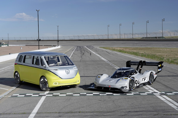 I.D R Pikes Peak bije rekord trasy