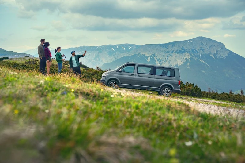 Volkswagen Caravelle 6.1 - 2.
