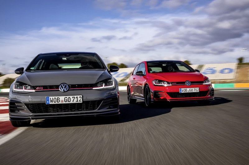 Golf z genami auta wyścigowego: Volkswagen rozpoczął sprzedaż Golfa GTI TCR - 33.
