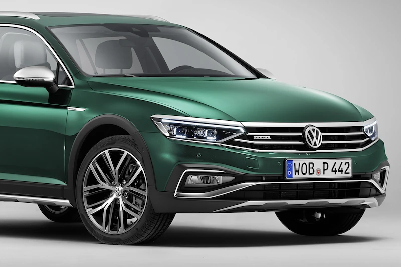 Premiera podczas Salonu Genewskiego: Nowy Passat* jako pierwszy Volkswagen będzie mógł poruszać się częściowo automatycznie przy wyższych prędkościach - 24.
