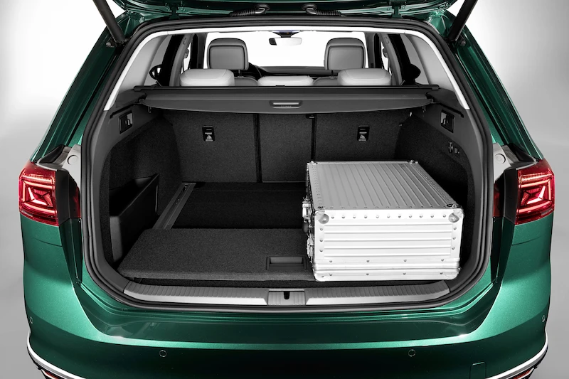 Premiera podczas Salonu Genewskiego: Nowy Passat* jako pierwszy Volkswagen będzie mógł poruszać się częściowo automatycznie przy wyższych prędkościach - 29.