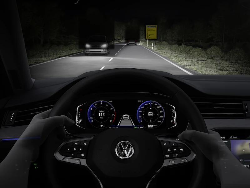Premiera podczas Salonu Genewskiego: Nowy Passat* jako pierwszy Volkswagen będzie mógł poruszać się częściowo automatycznie przy wyższych prędkościach - 53.