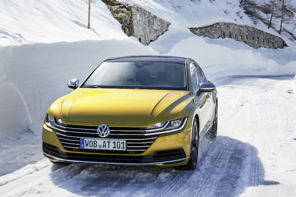 Volkswagen Arteon wybrany najlepszym autem klasy średniej w Polsce