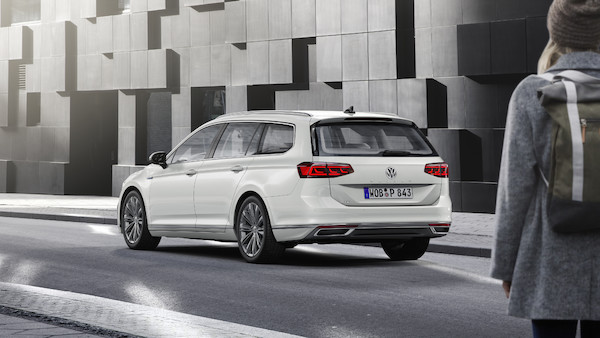 Nowy Passat i elektryczny SUV – ID. CROZZ: nowości Volkswagena podczas Poznań Motor Show 2019