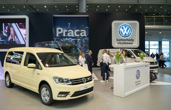 Pełna gama elektrycznych samochodów dostawczych Volkswagen wyznacza kierunek nowoczesnej logistyki miejskiej
