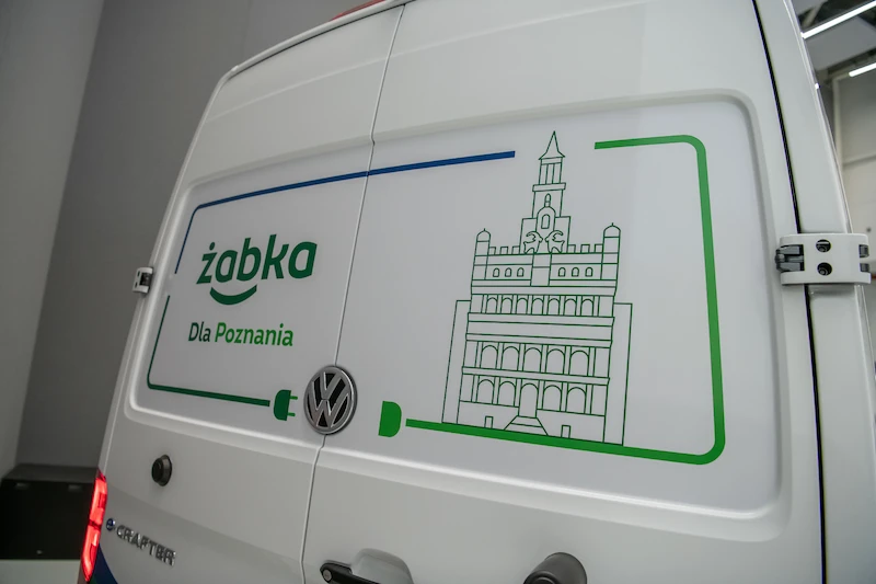 Jak będzie wyglądać nowoczesna logistyka miejska? Żabka Polska testuje e-Craftera w Poznaniu - 9.