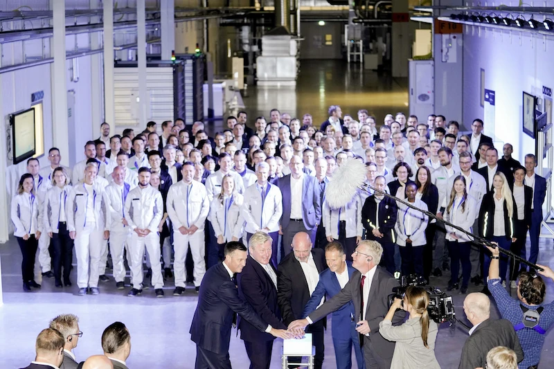 Koncern Volkswagen rozpoczyna w Salzgitter prace rozwojowe i produkcję akumulatorów do samochodów elektrycznych - 11.