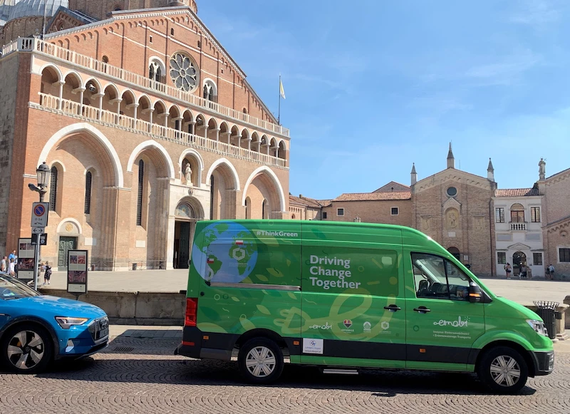 Volkswagen e-Crafter oraz Audi e-tron uczestniczyły w „Pierwszej Emobilnej Pielgrzymce Polska-Watykan” - 3.