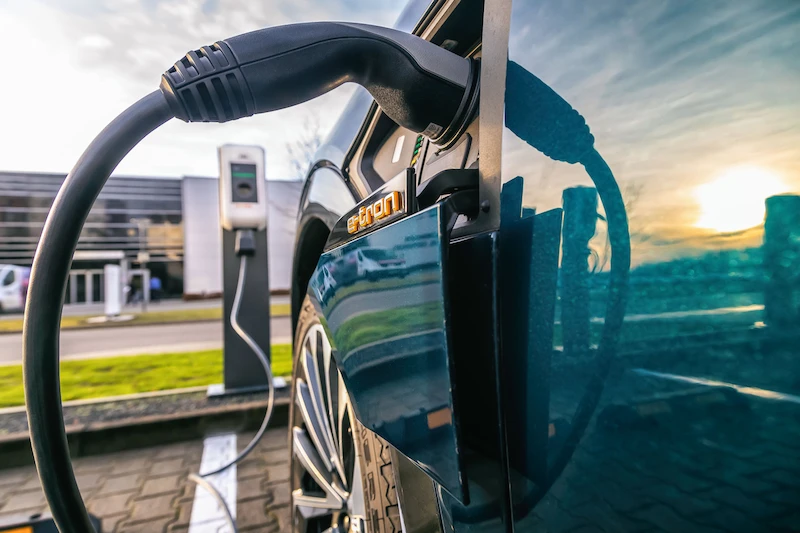 36 punktów ładowania samochodów elektrycznych na terenie Volkswagen Group Polska - 7.