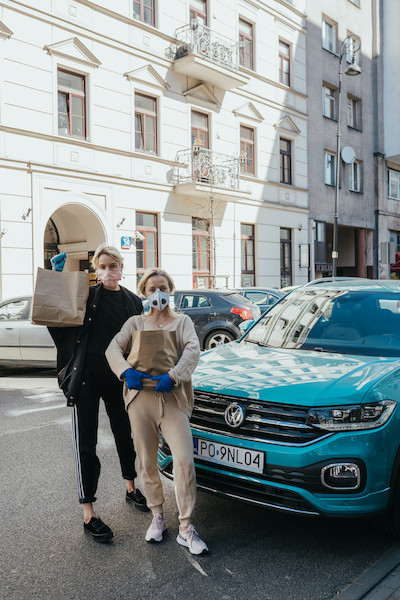 Volkswagen zaangażował się w pomoc inicjatywom wspierającym walkę ze skutkami pandemii