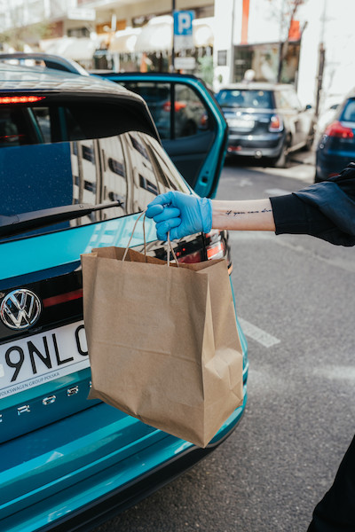 Volkswagen zaangażował się w pomoc inicjatywom wspierającym walkę ze skutkami pandemii