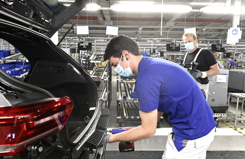 Fabryka w Zwickau stopniowo zwiększa produkcję modelu ID.3 - 8.