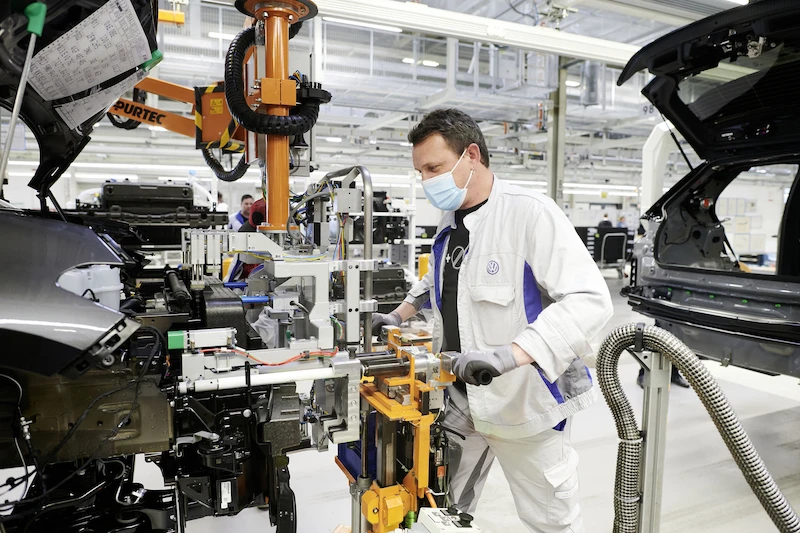 Fabryka w Zwickau stopniowo zwiększa produkcję modelu ID.3 - 7.