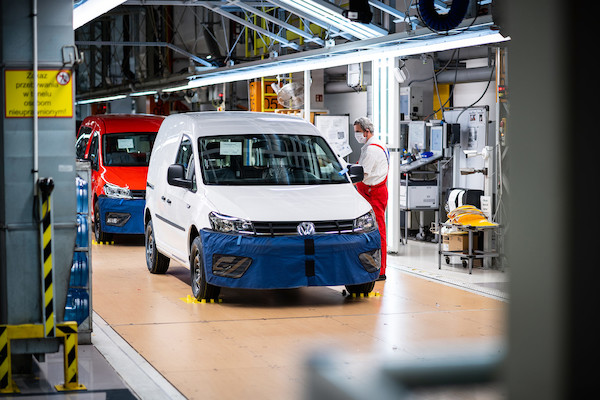 Volkswagen Poznań wznawia produkcję samochodów