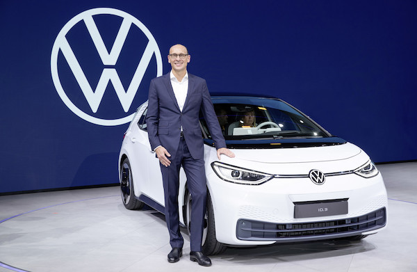 Ralf Brandstätter obejmuje stanowisko CEO marki Volkswagen