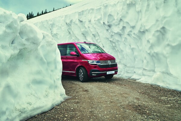 Volkswagen Multivan – legendarny model idealny na rodzinny wyjazd