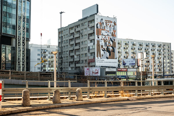 Volkswagen Caddy 5 - niecodzienny mural w centrum Warszawy