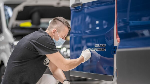 Volkswagen Grand California na targach Caravans Salon Poland 2021