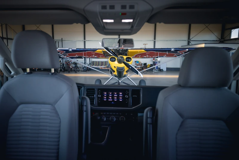 Pilot akrobacyjny Łukasz Czepiela wybiera Volkswagena Grand California - 8.
