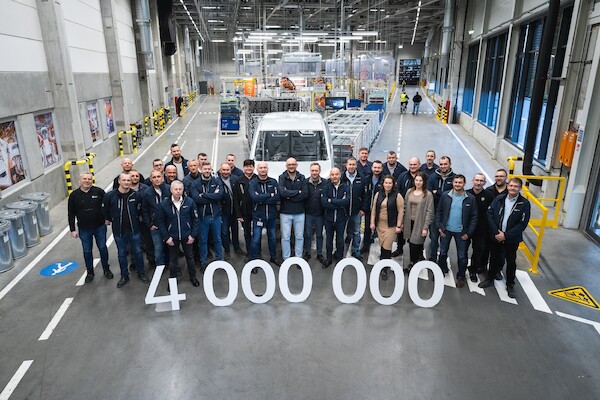 Volkswagen Caddy piątej generacji - czteromilionowym samochodem wyprodukowanym w fabryce Volkswagen Poznań