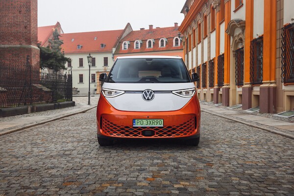 Volkswagen ID. Buzz w drodze do zera.