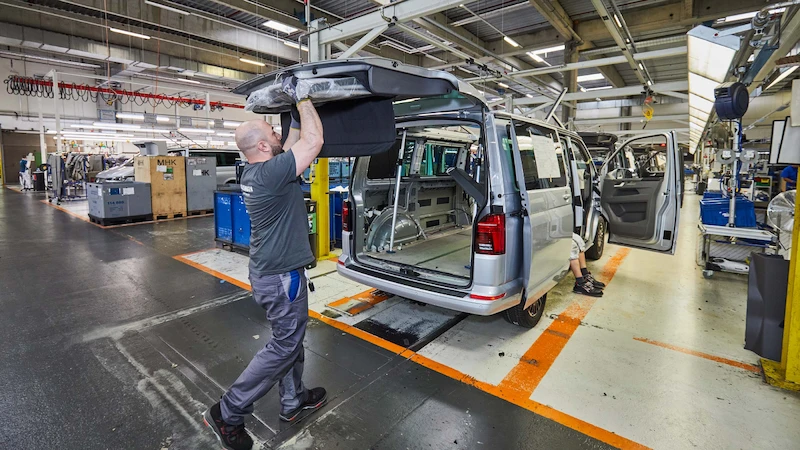 Dwieście tysięcy udanych wakacji: jubileuszowy, bestsellerowy Volkswagen California - 3.