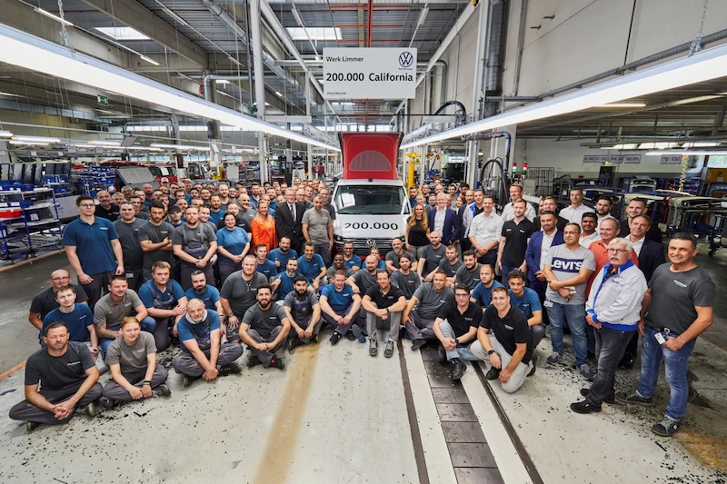 Dwieście tysięcy udanych wakacji: jubileuszowy, bestsellerowy Volkswagen California - 1.
