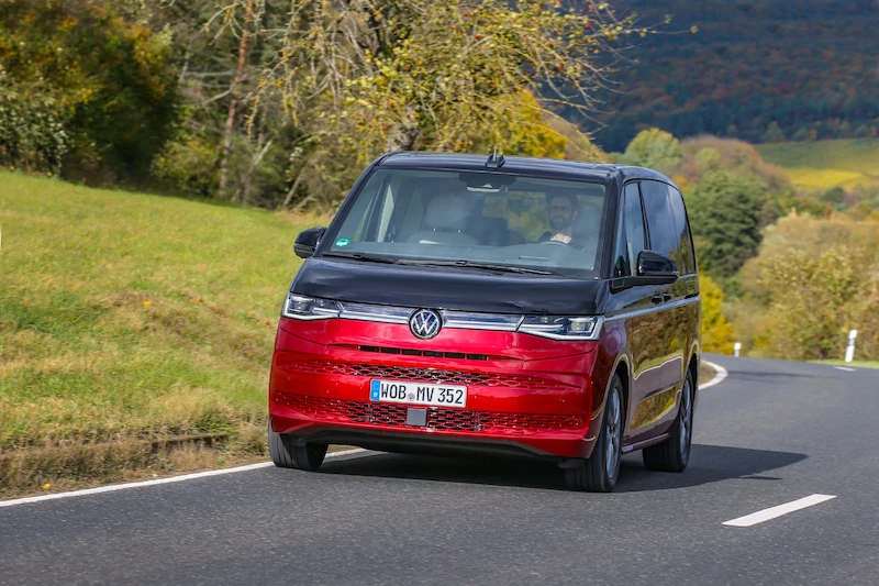 Multivan 6.1 czy nowy Multivan? Oferta marki Volkswagen Samochody Dostawcze - 1.
